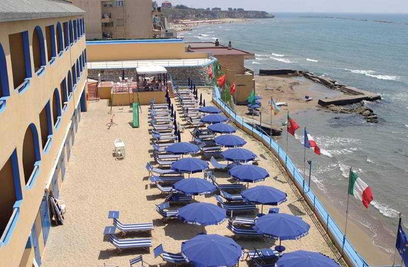 Grand Hotel Dei Cesari Dependance Anzio Esterno foto